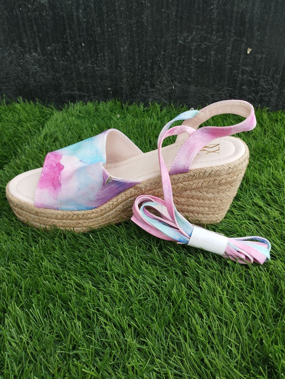 whitley-tie-dye-jute-wedge